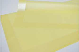Матовая пленка в листах 58см*58см (10шт) "Сияние жемчуга" светло-желтый (1054)